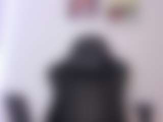 ammyfire MILF webcam performer live streaming