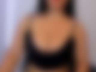 ammyfire MILF webcam performer live streaming