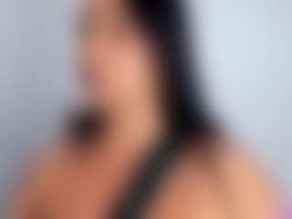 Live cam show with April Adamson - HD MILF on LiveSexCams6