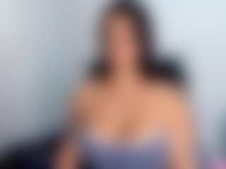 Live cam show with April Adamson - Natural on Camsoda