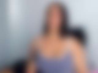 Live cam show with April Adamson - Anal on Camsoda