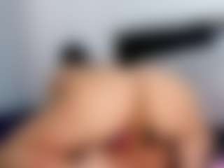 April Adamson's Live Sex Cam Show