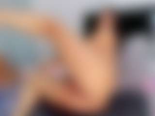 Live cam show with April Adamson - Amateur on Camsoda