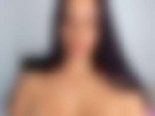 Show live cam dengan April Adamson - Spread di Camsoda
