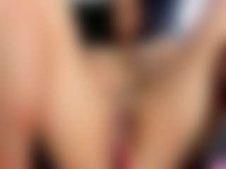 Live cam show with April Adamson - HD on pussylord.com