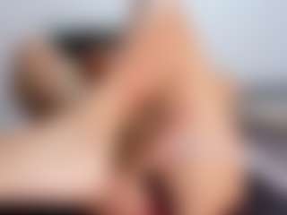 Live cam show with April Adamson - Big Tits Blowjob on instabang