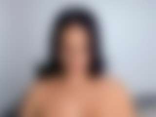 Live cam show with April Adamson - Strip on chickslive.net