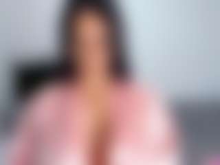 Live cam show with April Adamson - BBW MILF on Camsoda