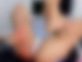 Live cam show with April Adamson - Anal MILF on Camsoda