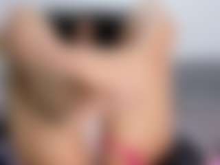 Show en direct avec April Adamson - Spank sur Camsoda