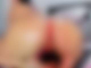 Seks show na żywo z April Adamson