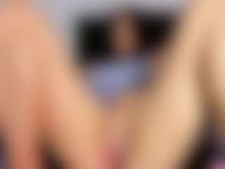 Live cam show with April Adamson - Tattoos on Camsoda