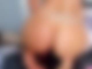 Live cam show with April Adamson - Granny MILF on Camsoda