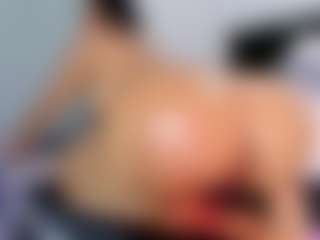 April Adamson's Live Sex Cam Show