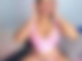 Live cam show with April Adamson - Granny Dildo on CSO-WL