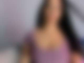 Live cam show with April Adamson - Latina MILF on Dolls Live | colombia