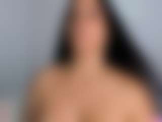 Live cam show with April Adamson - Tease Mature on Camsoda