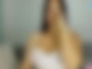 Live cam show with April Adamson - Anal MILF on WildCum
