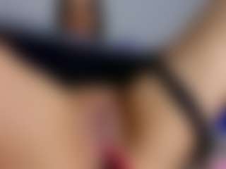 April Adamson's Live Sex Cam Show