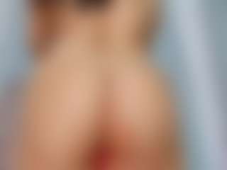 Live cam show with April Adamson - Tease Curvy on Camsoda