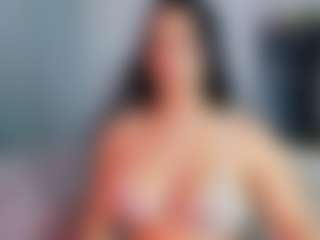 Live cam show with April Adamson - Lovense on chickslive.net