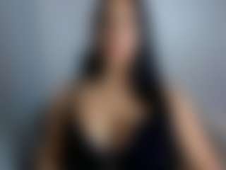 Live cam show with April Adamson - BBW Fetish on Dolls Live