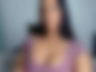 Live cam show with April Adamson - Threesome on Camsoda