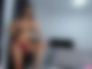 Live cam show with April Adamson - Interactivetoy Mature on CamClone