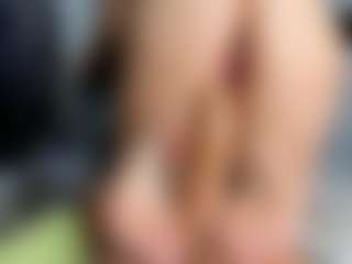 April Adamson's Live Sex Cam Show