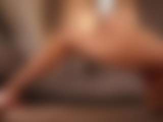 Live cam show with eseniyalove - Blonde Hair Middle Aged on CamwithHer