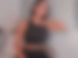 ambercroft MILF webcam performer live streaming