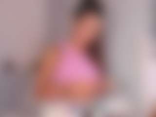 Live cam show with ambercroft - Middle Aged on friskycurves.com