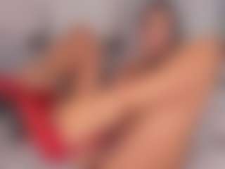 Live cam show with ambercroft - Bedroom on Pornisteam.com