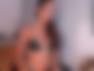 ambercroft MILF webcam performer live streaming