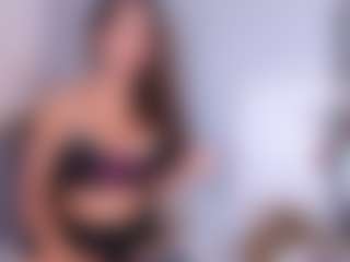 ambercroft MILF webcam performer live streaming