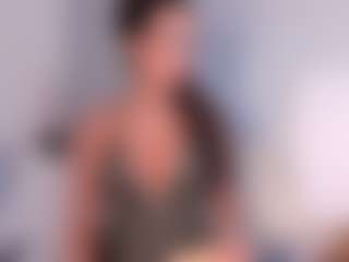 Live cam show with ambercroft - Shaved Pussy Mature on AdultVida.com