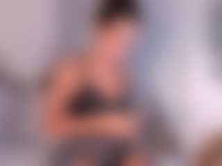Live cam show with ambercroft - Brown Hair MILF on Fapmatic.com