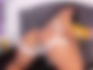 Live cam show with carolina-hot - Normal on CamwithHer