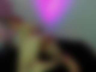 cynthiaa's Live Sex Cam Show