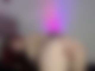cynthiaa's Live Sex Cam Show