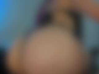cynthiaa's Live Sex Cam Show