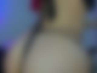 cynthiaa's Live Sex Cam Show