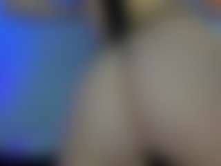 cynthiaa's Live Sex Cam Show