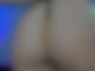 cynthiaa's Live Sex Cam Show