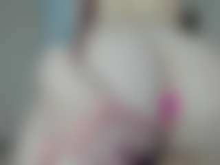 Live cam show with cynthiaa - Red Hair Amateur on Camsoda