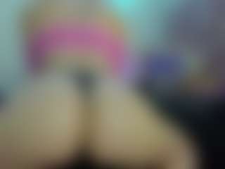 cynthiaa's Live Sex Cam Show
