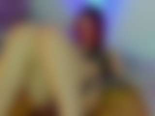 cynthiaa's Live Sex Cam Show