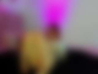 cynthiaa's Live Sex Cam Show