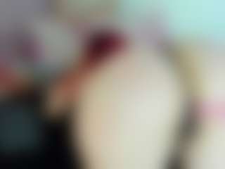 cynthiaa's Live Sex Cam Show