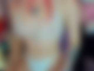 Live cam show with cynthiaa - Green Eyes on TottyGirls
